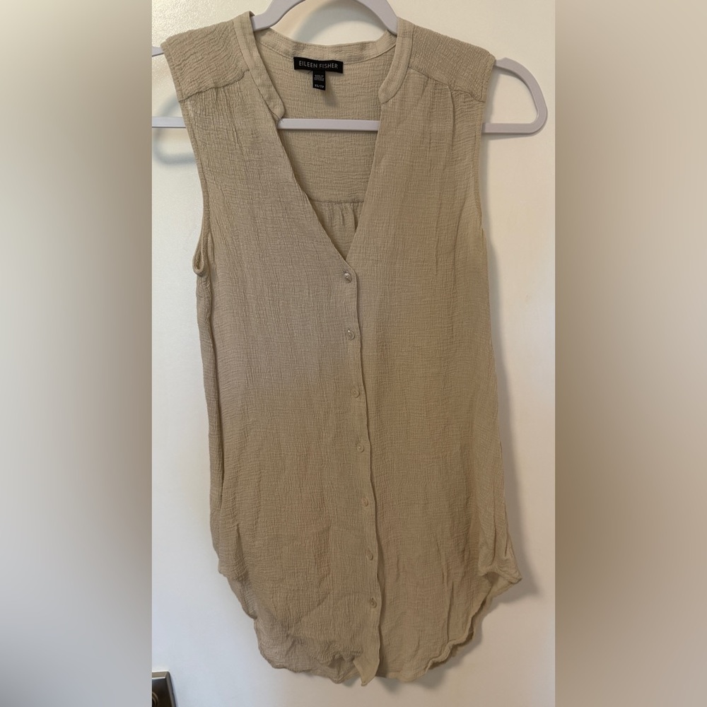 Eileen Fisher XS sleeveless button down blouse gauze/pucker fabric